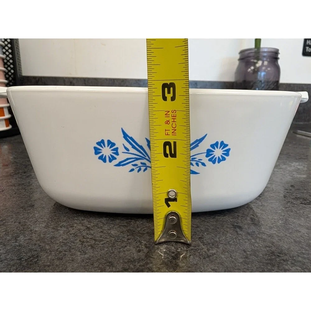 Corning Ware Blue Cornflower 1.5 Pint Sauce Pan Pot P-82-B It Has A Lid!
